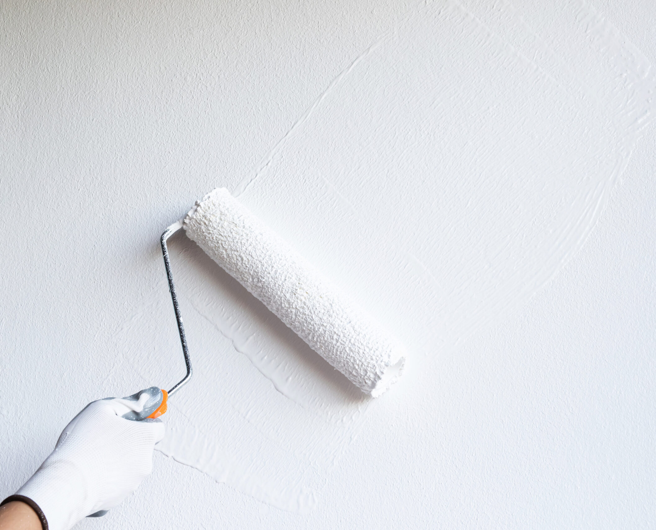 How To Choose The Right White Paint For Your Walls - VITA Daily